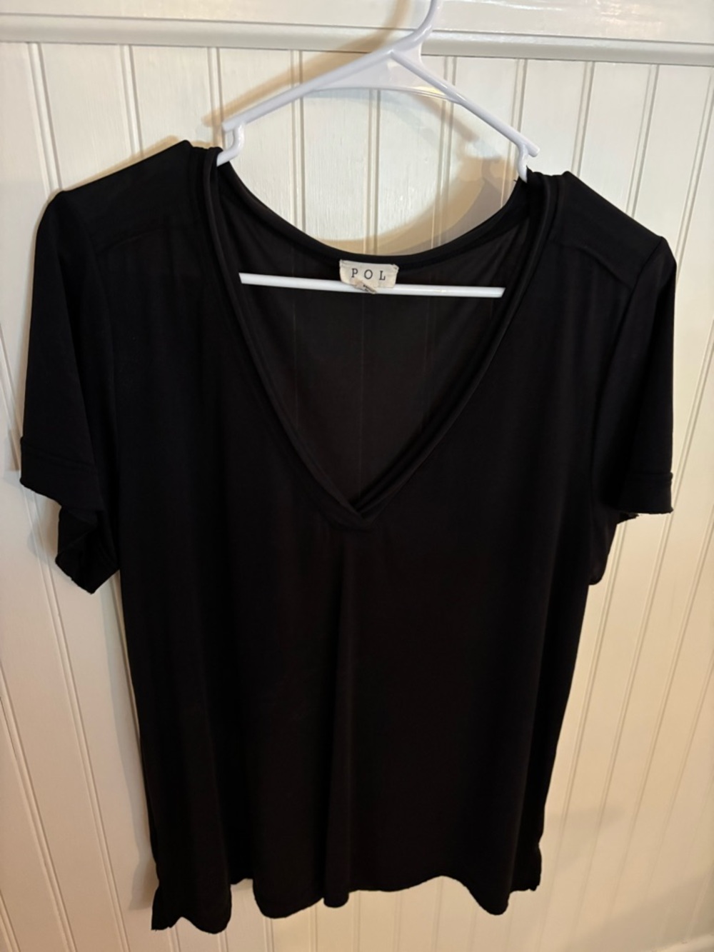 NWOT POL Black V-Neck Short Sleeve Tee